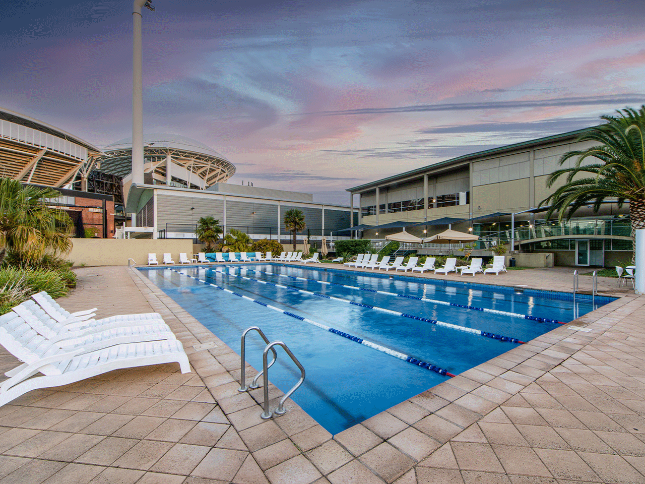 MD_Hero_Pool_Outdoor